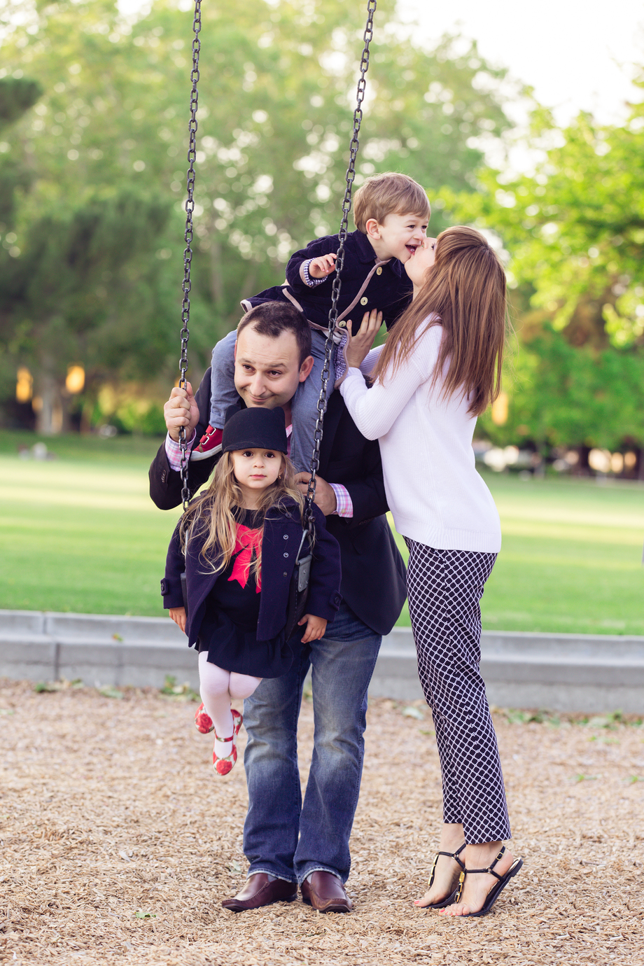 A series of sweet Family portraits in Mitchell park, Palo Alto that will make you smile