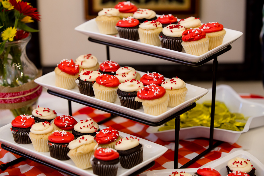 Cupcakes for the kids to enjoy - Cowboy themed childrens birthday party