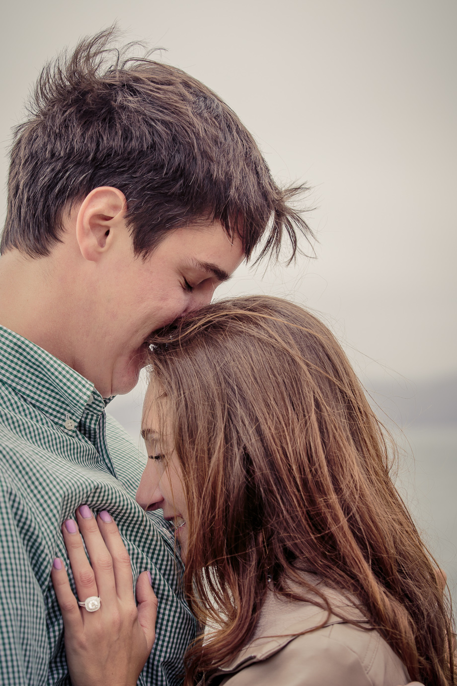 Romantic beach proposal - Golden Gate Bridge