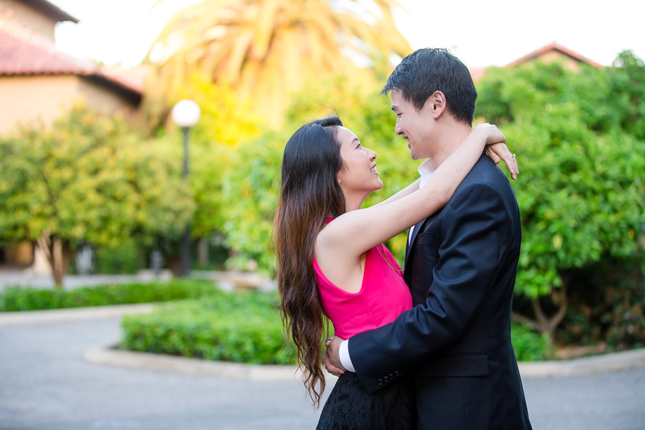 romantic couple portrait on campus near Stanford main quad