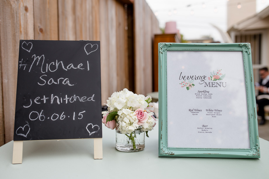 wedding signs for a romantic backyard wedding