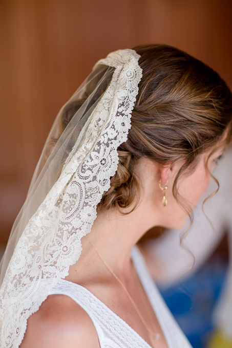 family made ivory lace wedding veil