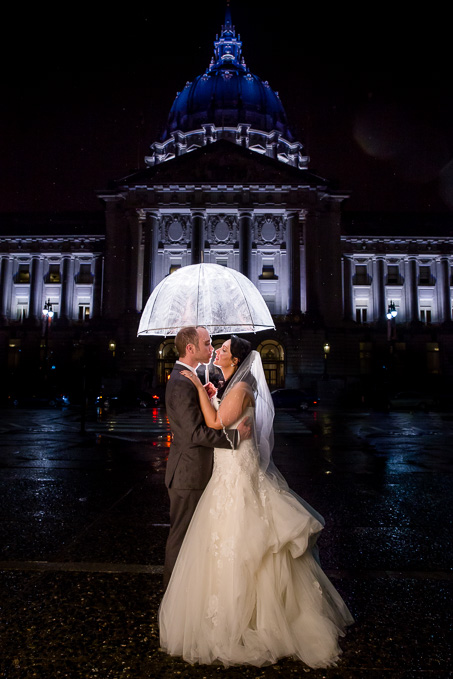 brida and groom night portrait outside the historic City Hall