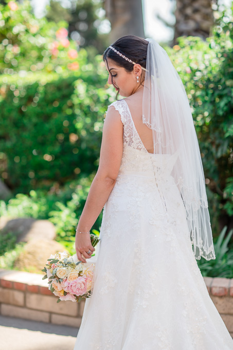 elegant outdoor bride