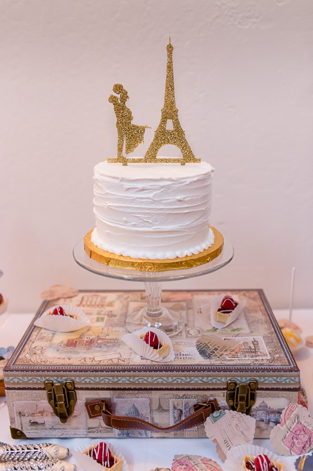 travel-themed wedding cake - Paris themed cake topper