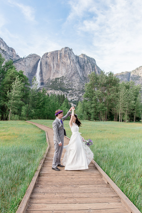 bride and groom portrait at Yosemite National Park