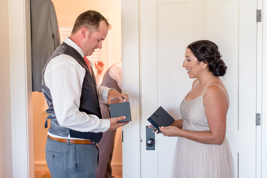 brides sister delivered a surprise gift to the groom before the ceremony