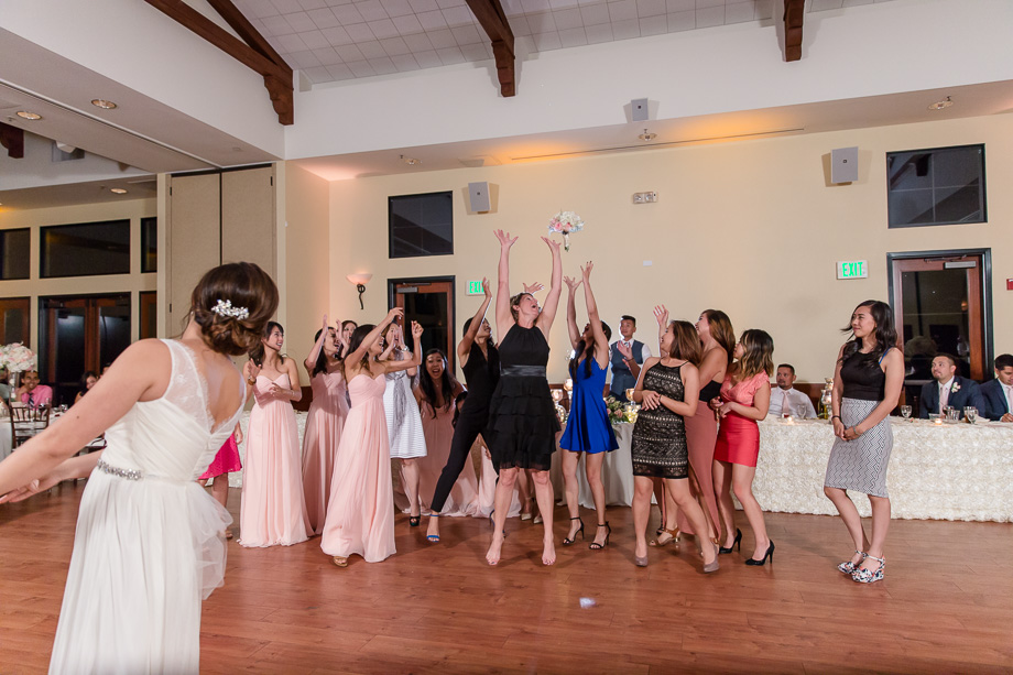 single ladies fighting for the bouquet