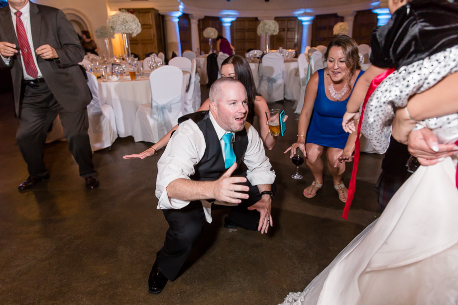 groom got down on the dance floor