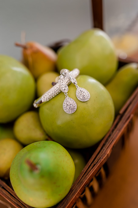 beautiful bridal diamond bracelet and earrings