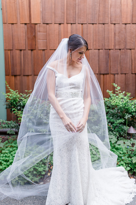 stunning bride with a chapel length wedding veil