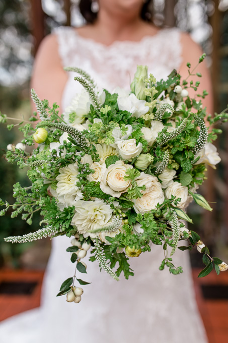 elegant white and green bridal bouquet