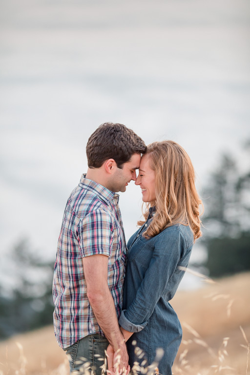 engagement photo at mt tam with rolling fog