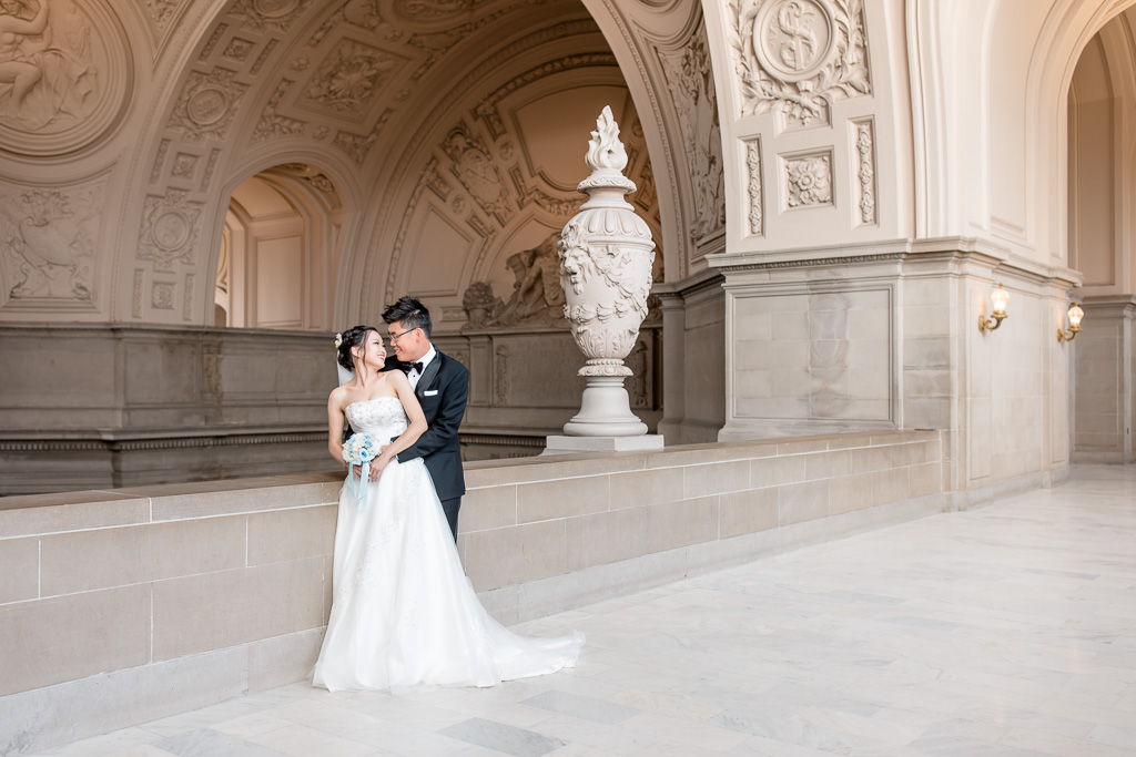 classic san francisco city hall wedding photo