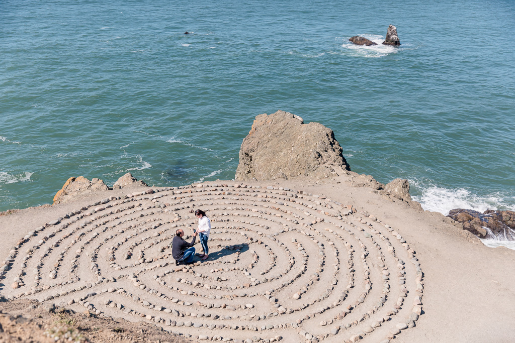 surprise marriage proposal at lands end labyrinth