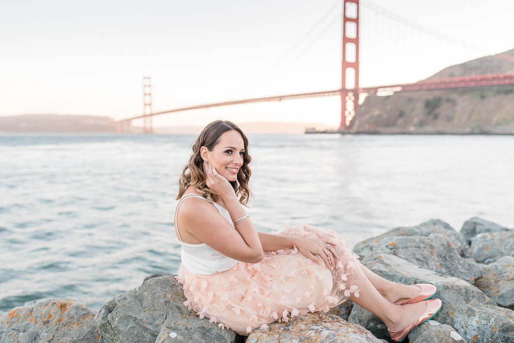Genevieve looking pretty in front of Golden Gate Bridge