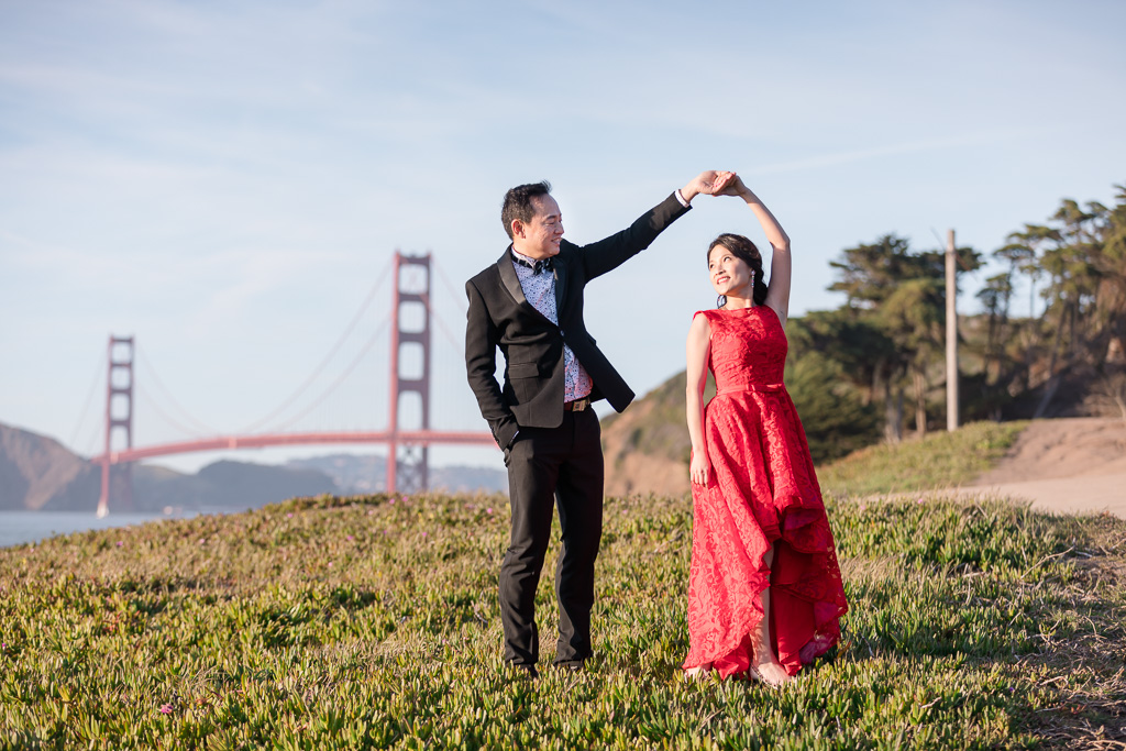 Golden Gate Bridge twirl