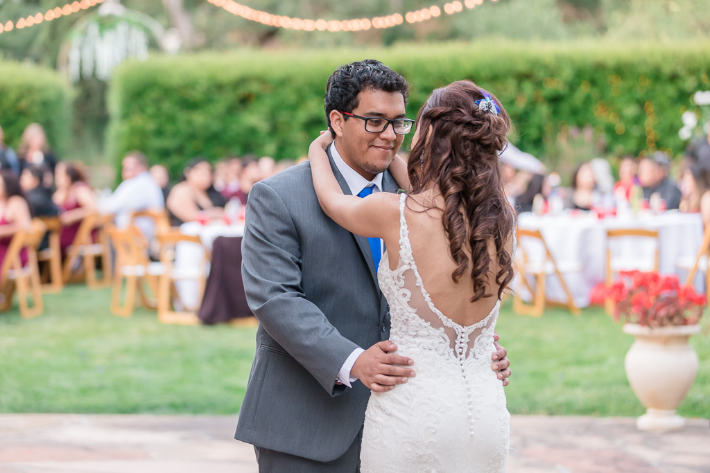 couple's first dance