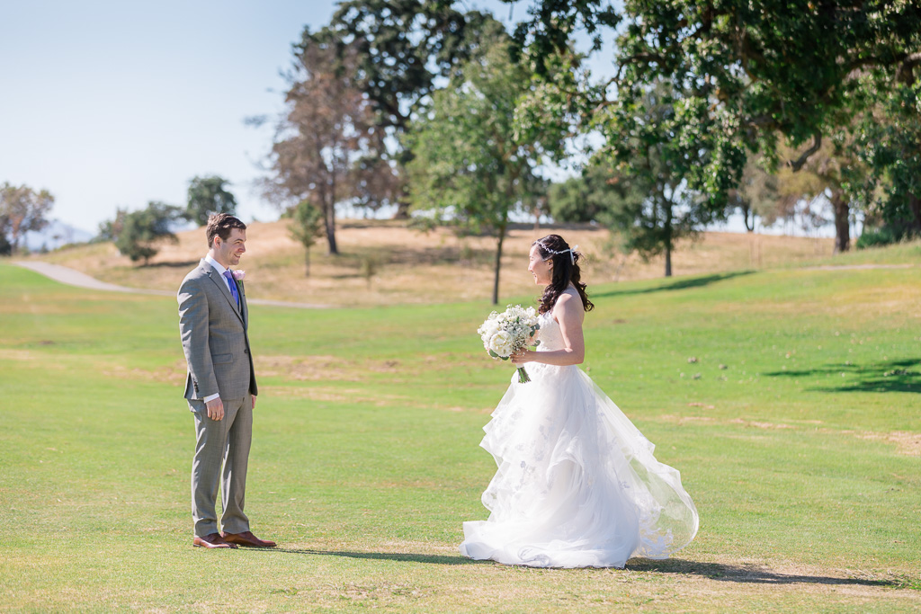 a sweet first look in a Napa golf course