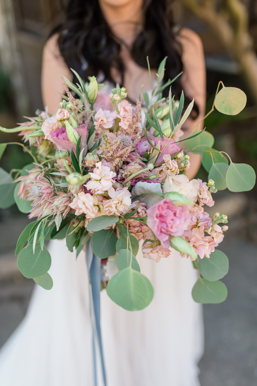 beautiful pastel color bridal bouquet