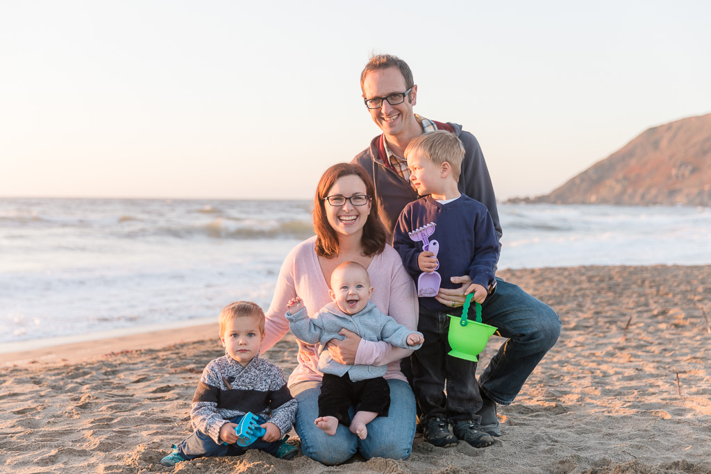 San Francisco beach family photo during sunset