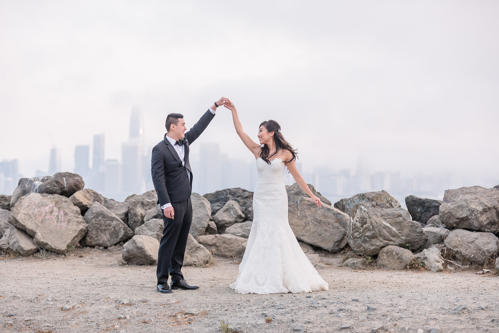 San Francisco Bay wedding overlooking the Bay Bridge and SF skyline