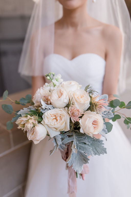Bloomingirls soft pastel color bridal bouquet