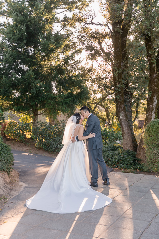 gorgeous Thomas Fogarty Winery and Vineyards wedding in Woodside