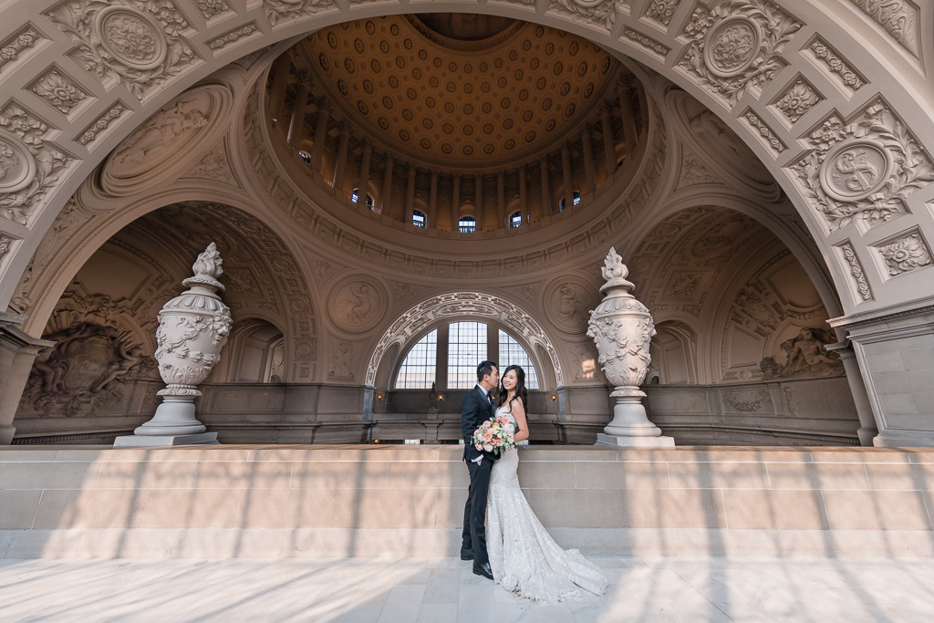 stunning San Francisco City Hall balcony pre-wedding photo