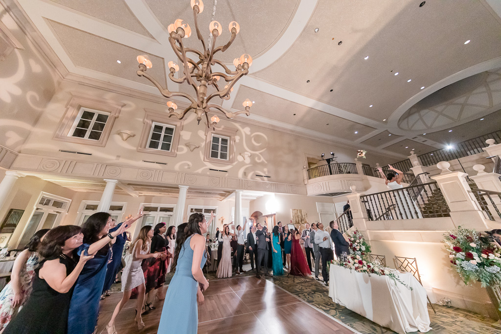 bouquet toss from above