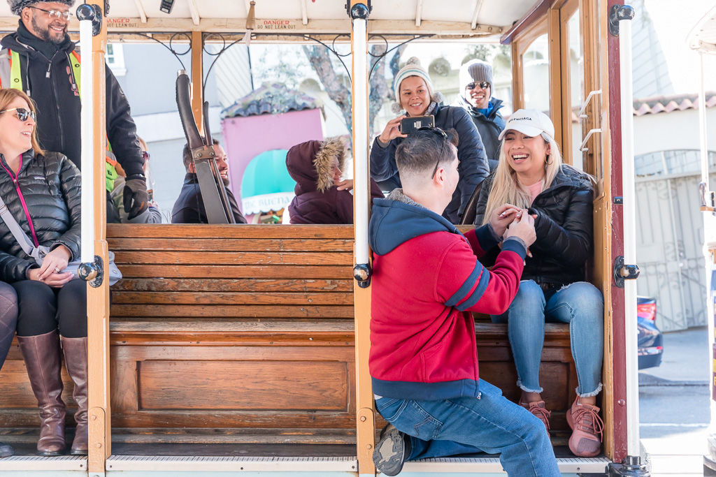 surprise proposal on the Powell and Hyde cable car