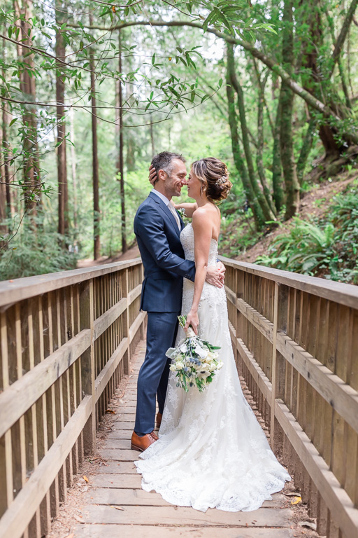 wedding photo on Mill Valley hiking trail