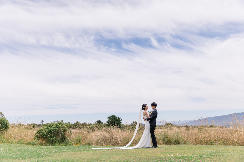 Fairview Crystal Springs wedding surrounded by mountains and water