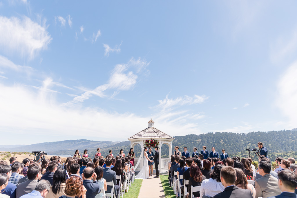 Fairview Crystal Springs wedding ceremony overlooking the mountains