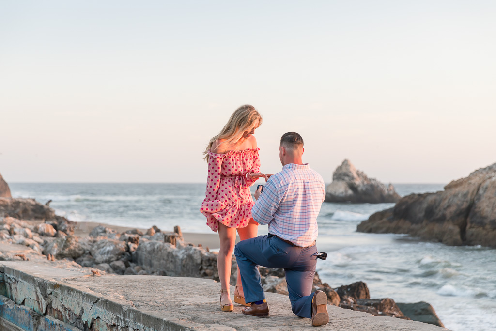 San Francisco surprise proposal by the Pacific Ocean