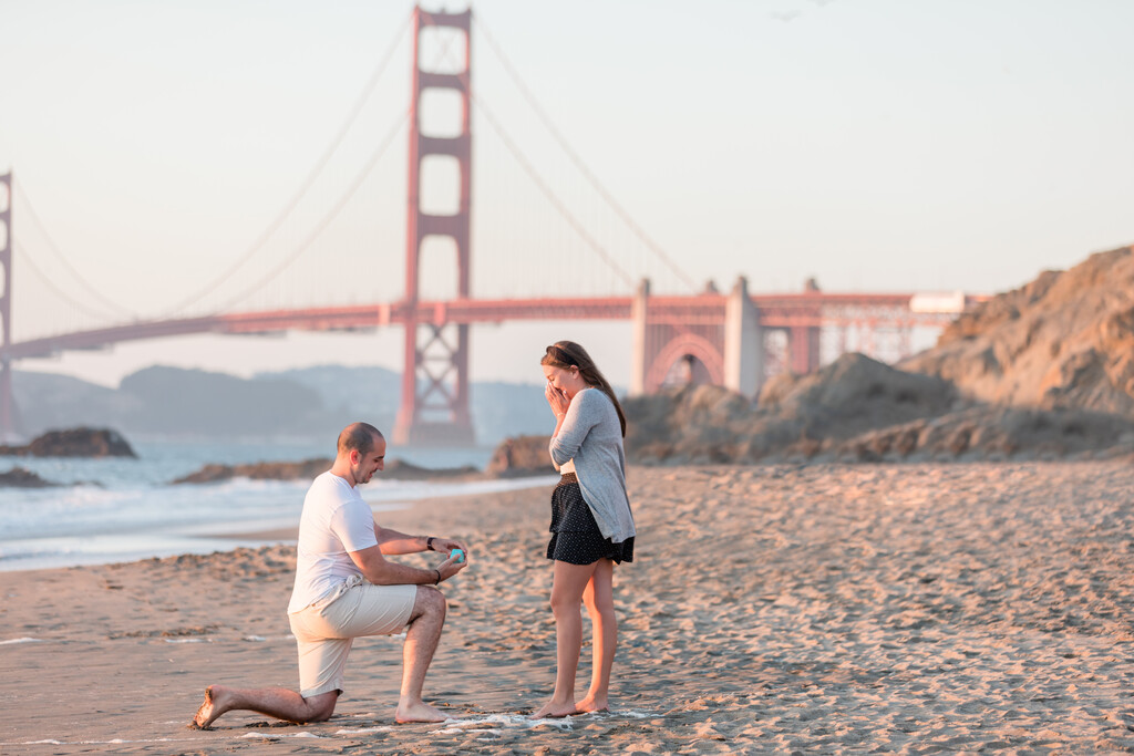 Golden Gate Bridge surprise proposal at Baker Beach