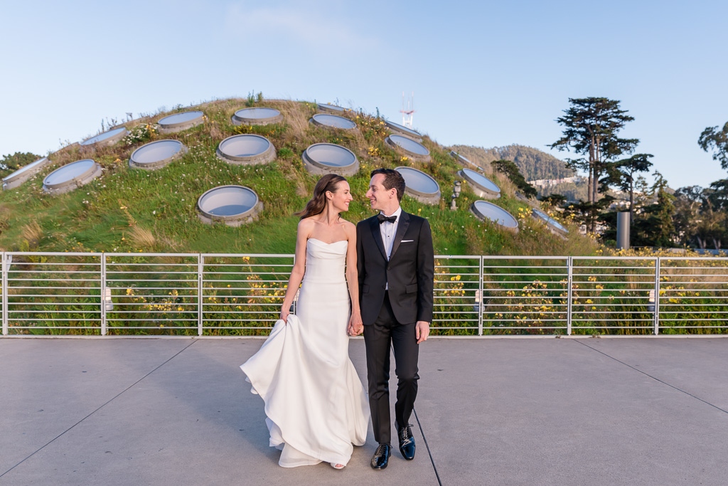 wedding photo on top of California Academy of Sciences