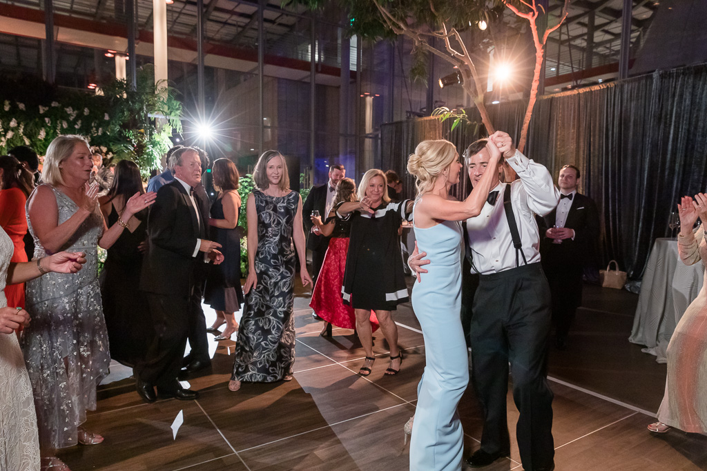 parents of the bride owning the dance floor