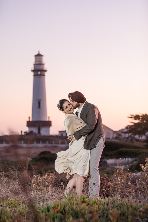 kissing in front of the famous lighthouse