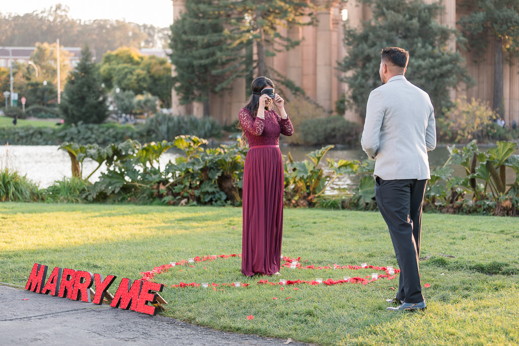 San Francisco marriage proposal with blindfold idea