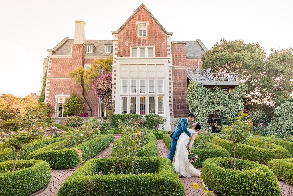 Bay Area grand mansion outdoor wedding