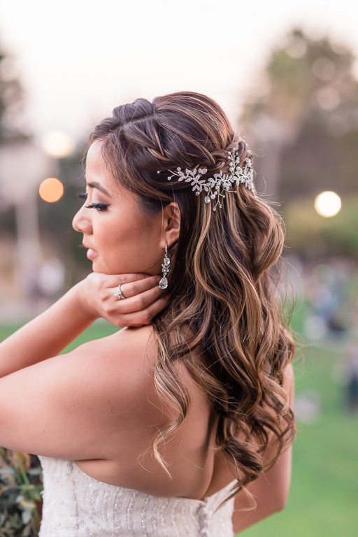 elegant bridal jewelries at modern San Francisco wedding