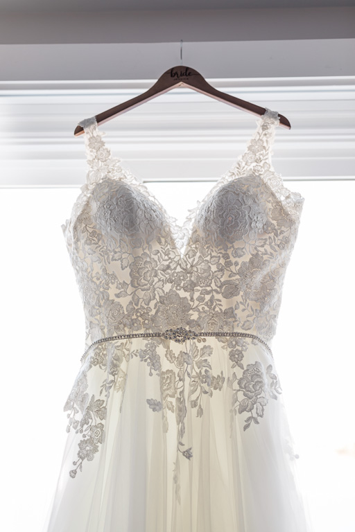 gorgeous lace details on wedding gown