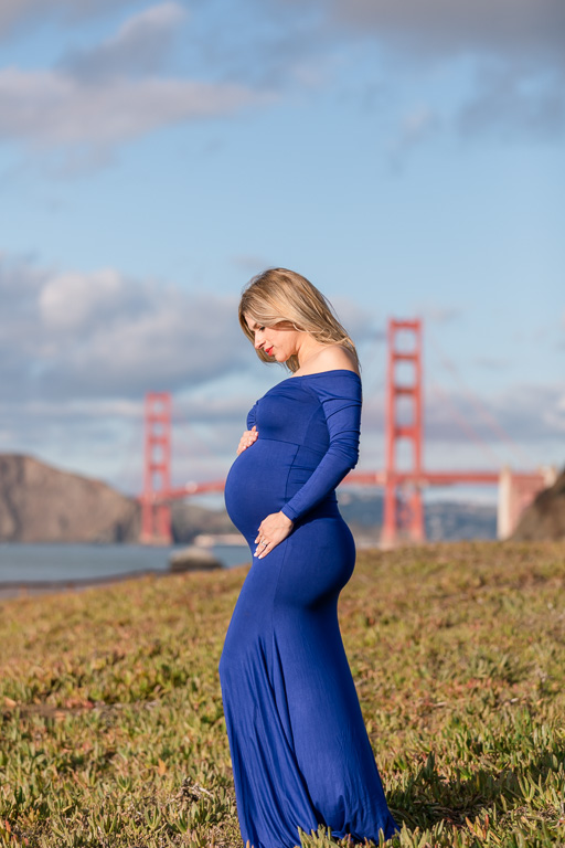 maternity photo in front of golden gate bridge