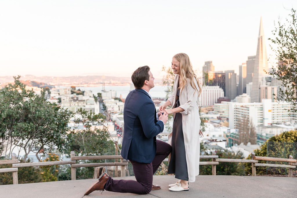 surprise proposal with an amazing San Francisco city view