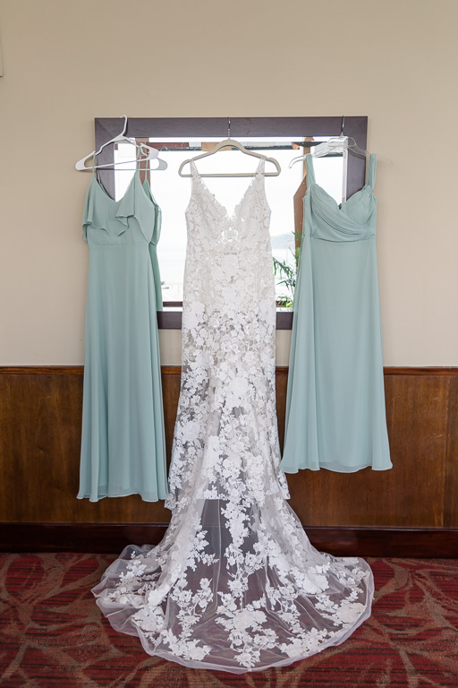 bridal dress with mint bridesmaid dresses