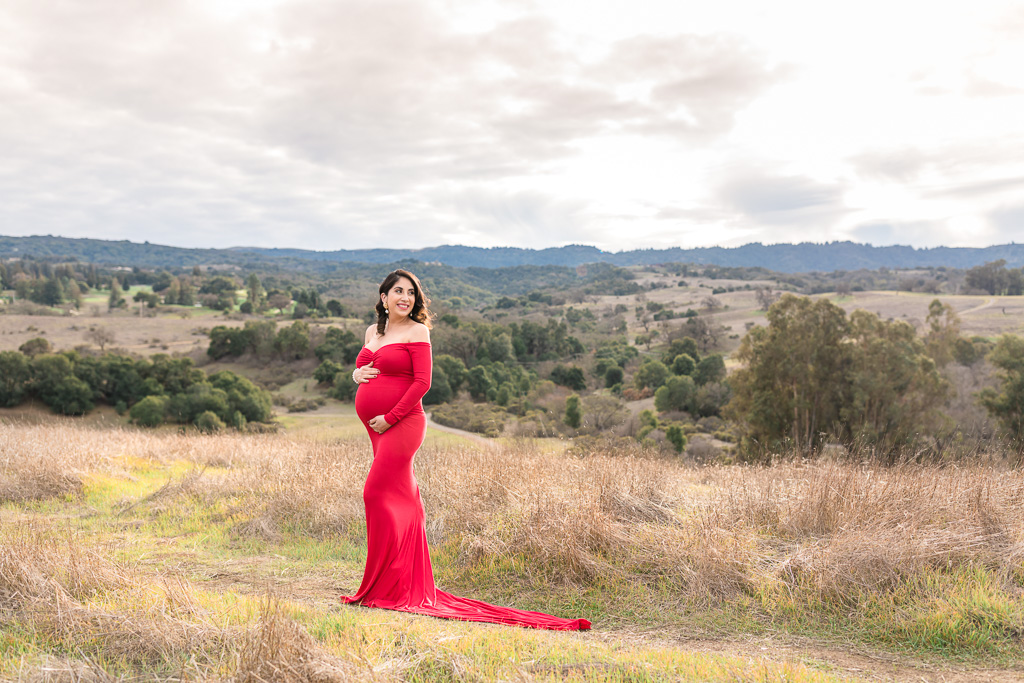 gorgeous San Francisco outdoor maternity photo for this mama to be
