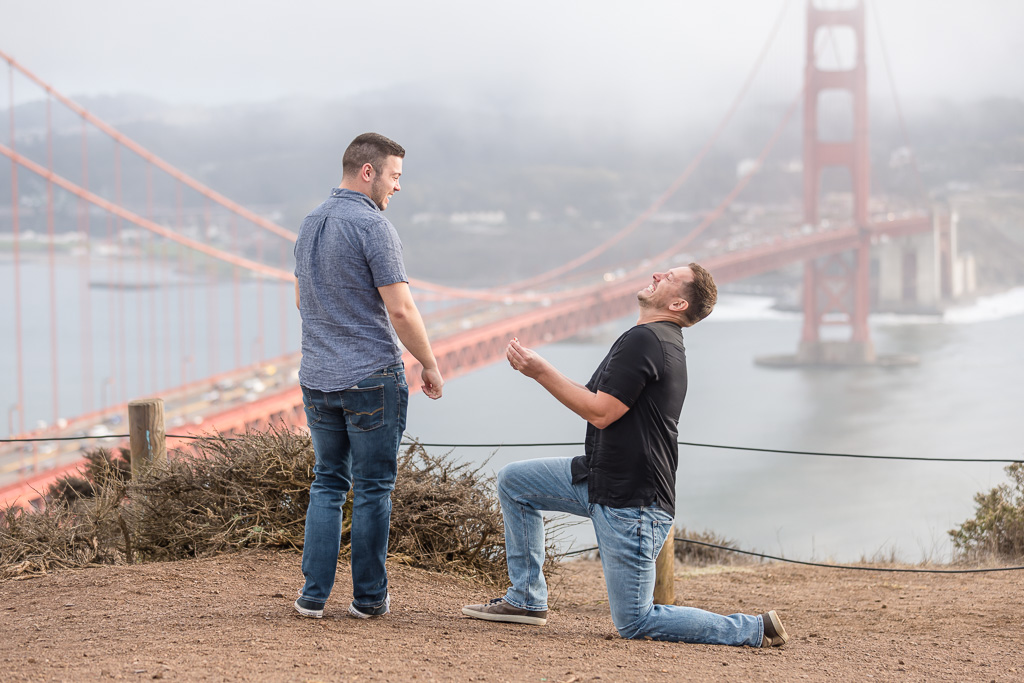 a very exciting gay proposal at the Golden Gate Bridge overlooking San Francisco