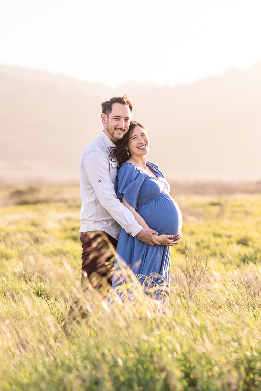 Point Reyes maternity photos in an open field