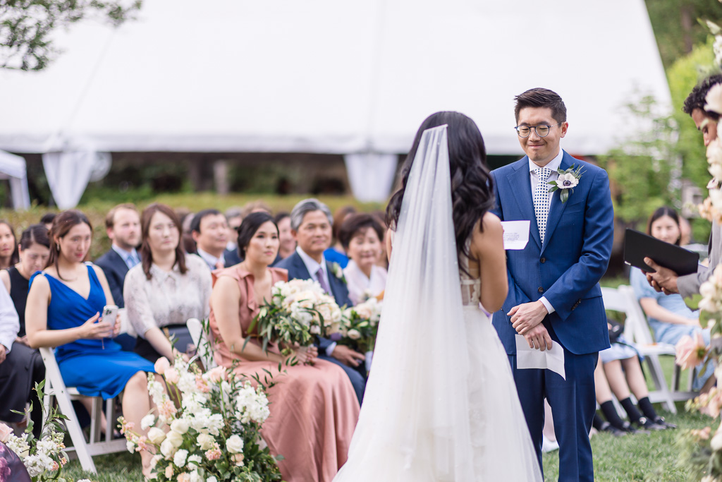 groom reaction to bride reading vows